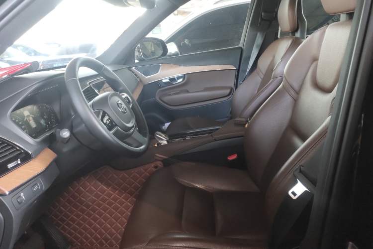 Used Volvo XC90 2021 B6 Zhiyi Luxury Edition 7-Seater
