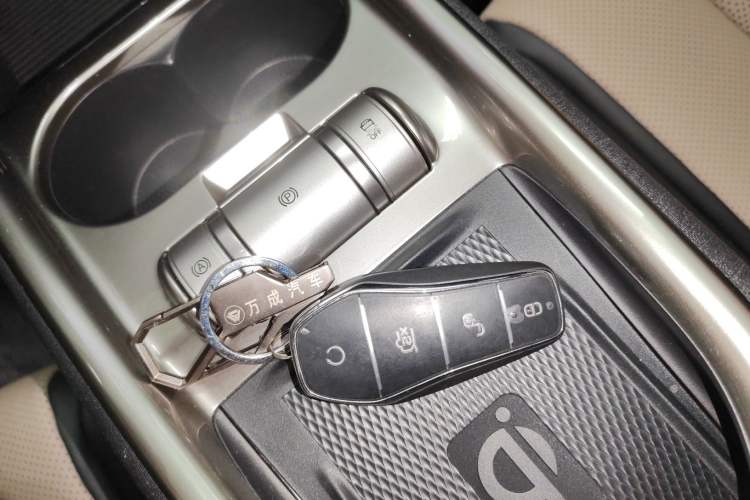 Used BYD Dolphin 2023 420 km Fashion Edition
