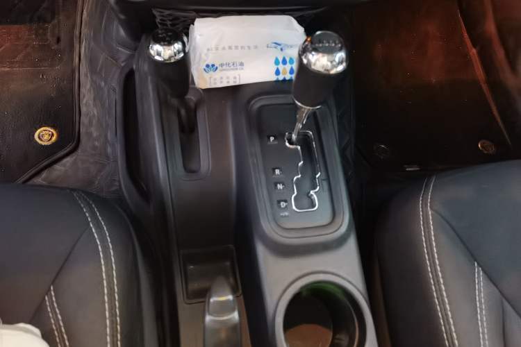 Used Jeep Wrangler 2014 3.0L Sahara Four-Door Edition