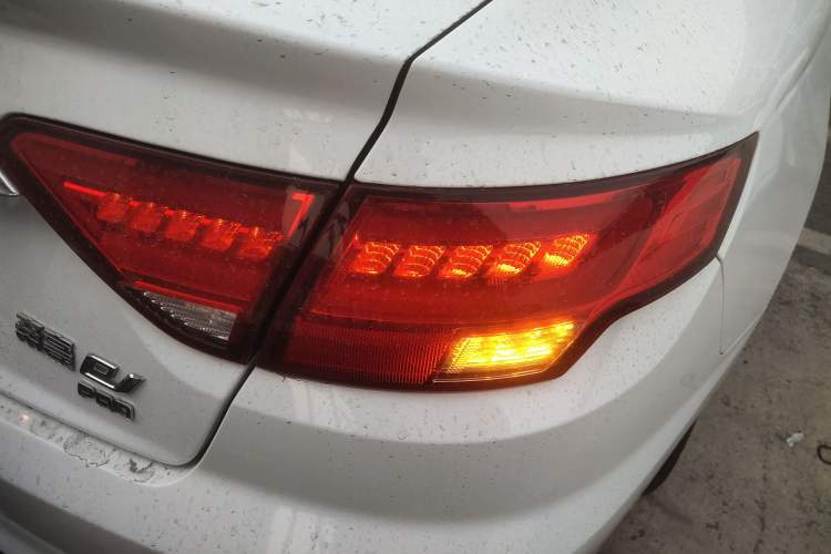 Used Geely Auto Emgrand New Energy 2022 EV Pro Ride-Hailing Version Lithium Iron Phosphate