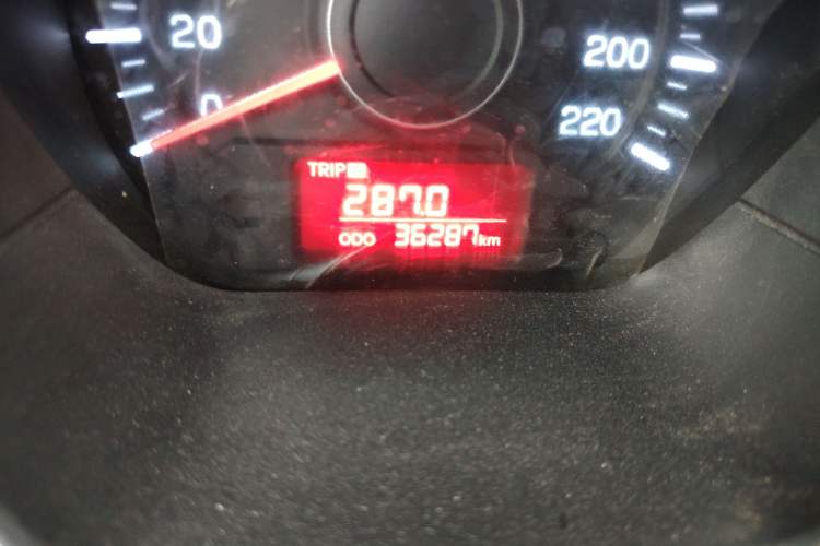 Used Kia K2 2012 Sedan 1.4L MT GLS Commemorative Edition
