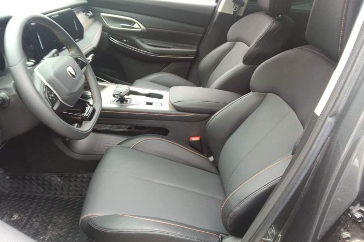 Used Changan X7 PLUS 2024 1.5T Automatic Luxury 7-Seater
