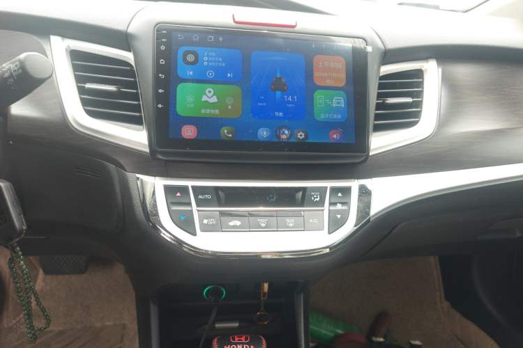 Used Honda Jade 2013 1.8L automatic Comfort version 5 seats