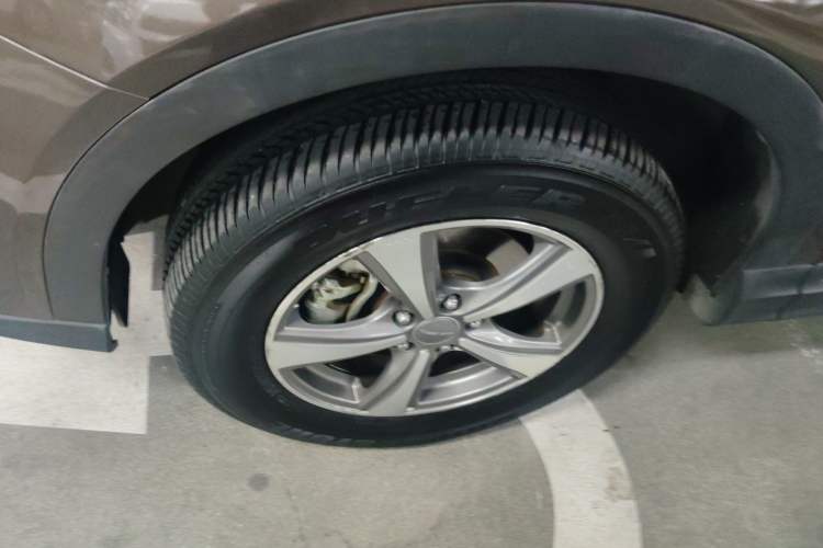 Used Haval H6 Coupe 2016 Blue Label 1.5T Automatic Two-Wheel Drive Elite Model Left Front Wheel Hub