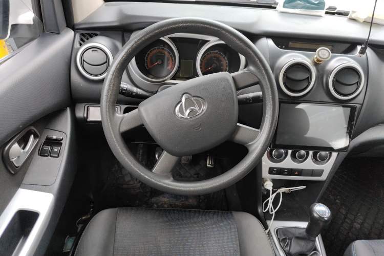 Used CHANGAN KAICHENG Ounuo S 2014 1.5L Luxury Model Steering Wheel