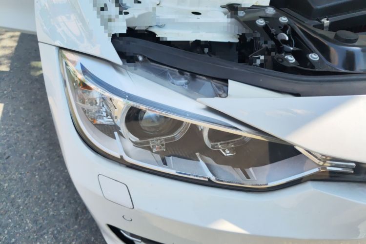 Used BMW 3 Series 2015 320Li Luxury Edition Fashion Model
