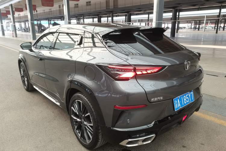 Used CHANGAN UNI-T 2023 Second-Generation 1.5T Prestige Model
