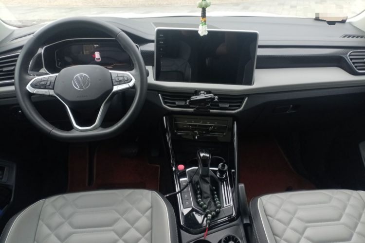 Used Volkswagen Tayron 2023 330TSI Two-Wheel-Drive Luxury Plus Advanced Version Center Console