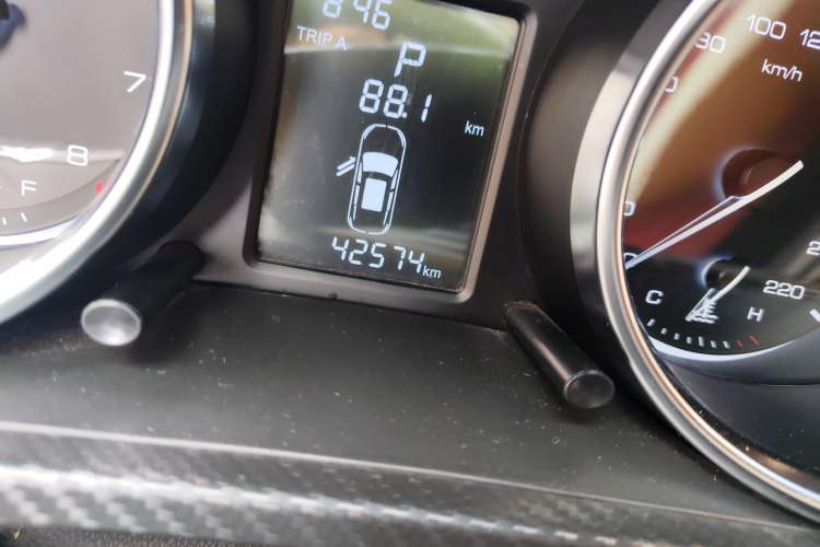 Used Zotye T300 2017 1.5T CVT Luxury Model
