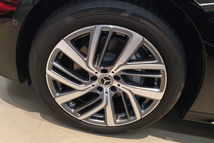 Used Mercedes-Benz E-Class 2025 E 300 L Stylish Model