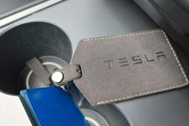 Used Tesla Model Y 2021 Standard Range Rear-Wheel Drive Version