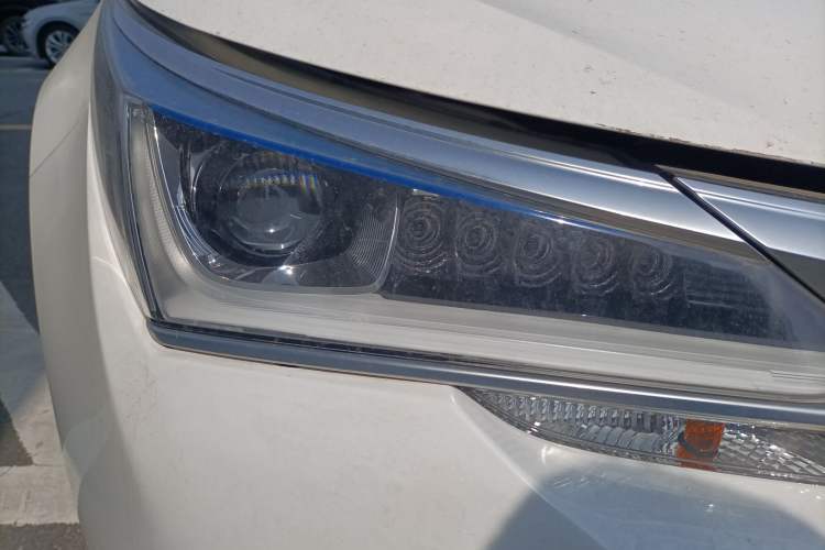 Used Toyota Corolla 2017 Revised Dual-Engine 1.8L E-CVT Elite Edition