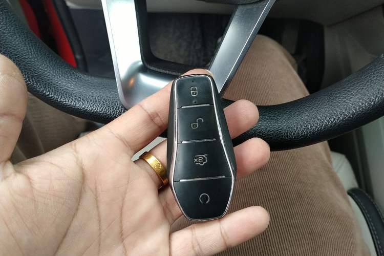 Used BYD Yuan Pro 2021 401 km Luxury Version Vehicle Key