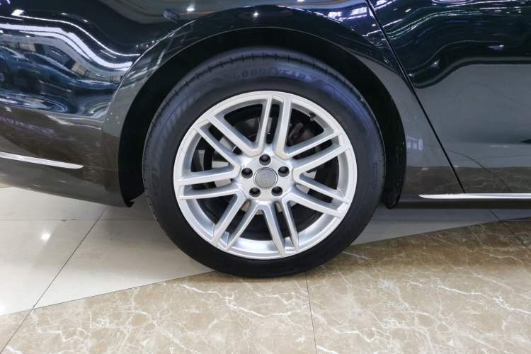 Used Audi A8 2017 A8L 45 TFSI quattro Comfort model