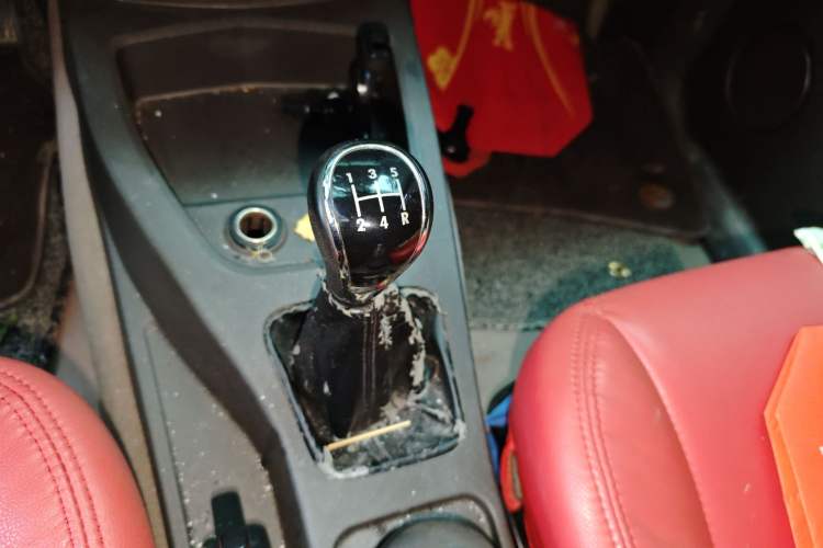 Used Wuling Hongguang 2014 1.5L S Standard Version
