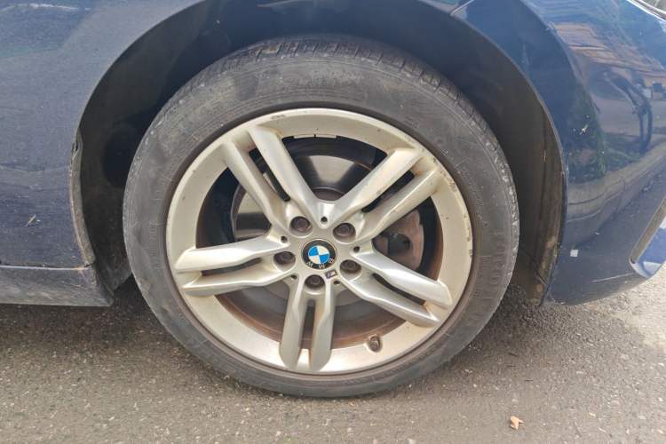 Used BMW 1 Series 2021 120i M Sport Night Edition Right Front Wheel Hub