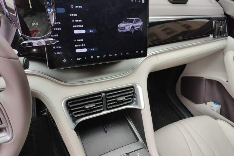 Used BYD Song PLUS New Energy 2025 DM-i 112KM Prestige Model