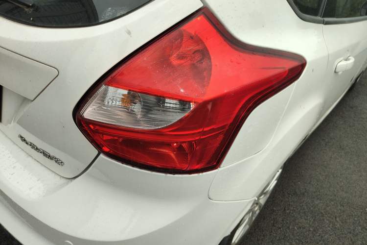 Used Ford Focus 2012 Hatchback 1.6L Automatic Comfort Model Right Rear Taillight