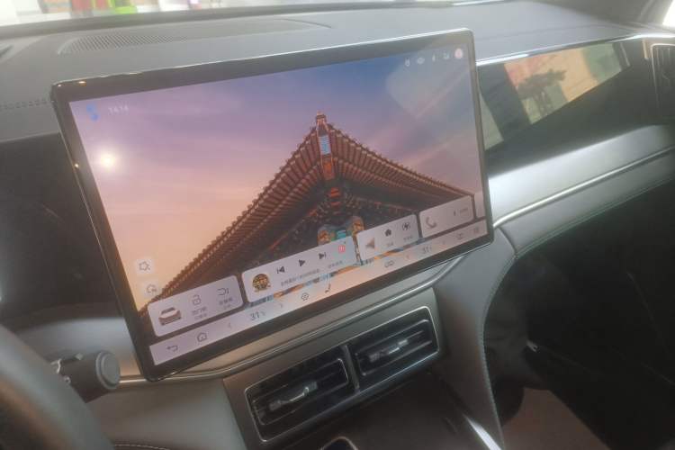 Used BYD Song L DM-i 2025 Intelligent Driving Version 112 km Beyond-Range Type
