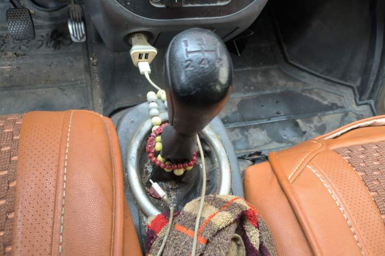 Used BAIC Weiwang 306 2013 1.2L Value Edition Basic 7-Seater A12 China IV Standard Gear Lever