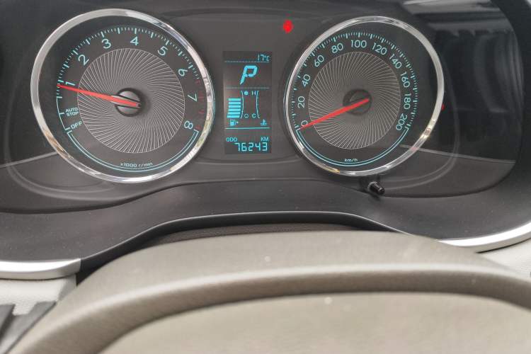 Used Chevrolet Lova RV 2016 1.5L Automatic Comfort Edition
