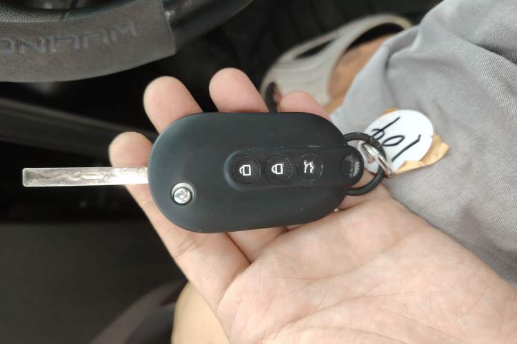 Used Wuling Hongguang MINIEV 2022 GAMEBOY 200km Gaming Edition with Lithium Iron Phosphate Interior 1