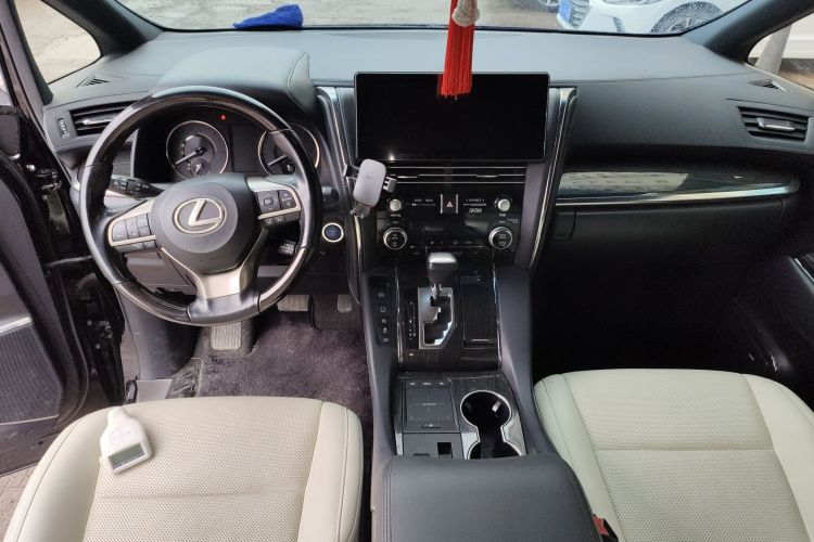 Used Lexus LM 2020 300h Four-Seat Grand Edition
