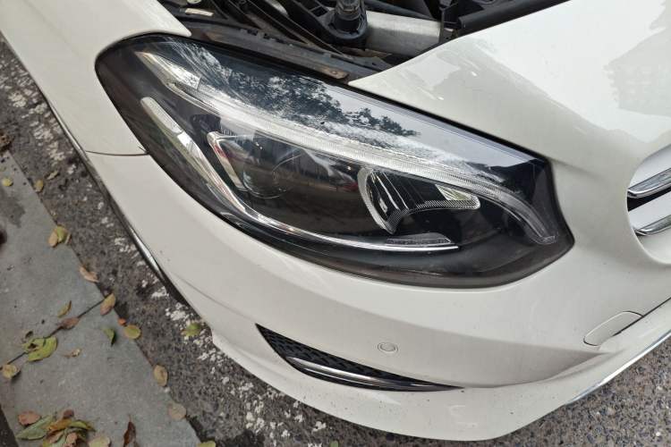 Used Mercedes-Benz B-Class 2015 B 200 Fashion Model