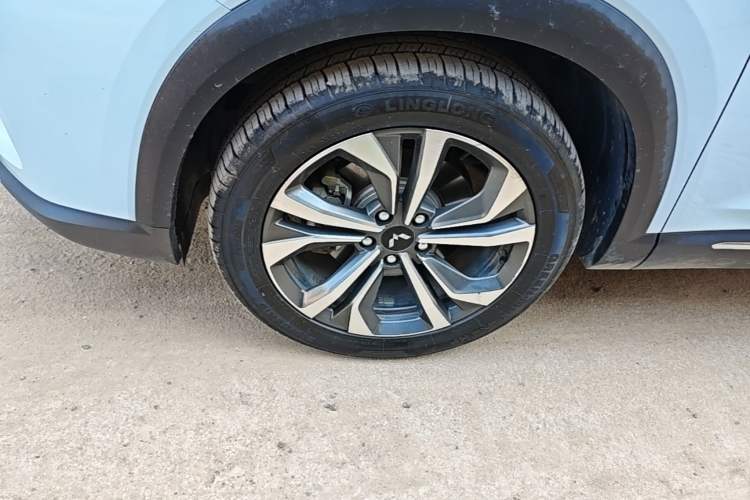 Used Wuling Asta 2022 2.0L DHT Electric-Speed Version