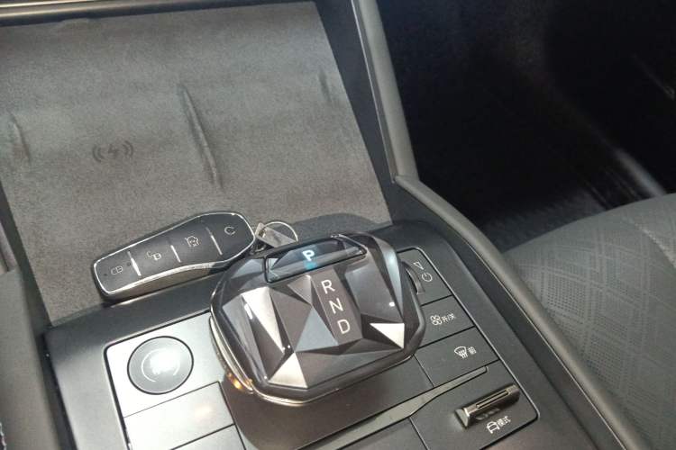 Used BYD Qin L 2024 DM-i 120KM Excellence Model