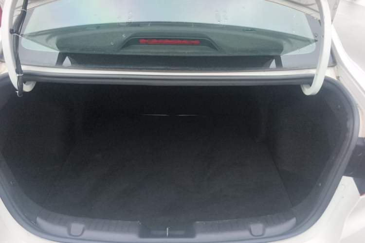 Used CHANGAN Alsvin 2019 1.5L DCT Comfort Model China VI Standard Trunk