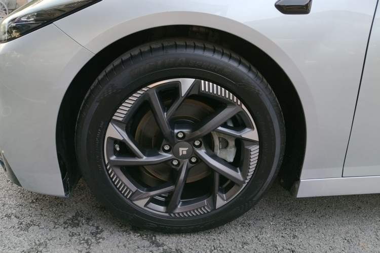 Used Hyptec GT 2023 560 Rear-Drive Seven-Wing Edition Left Front Wheel Hub