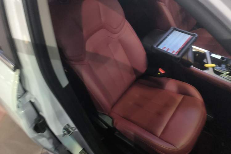 Used JETOUR X70 2024 1.5T DCT Glory PRO 7-Seater