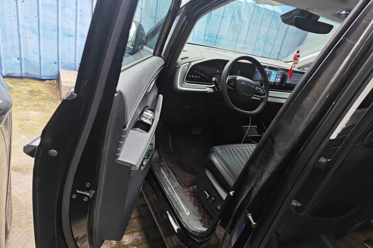 Used SAIC MAXUS G90 2022 2.0T Xingyun Six-Seater Version