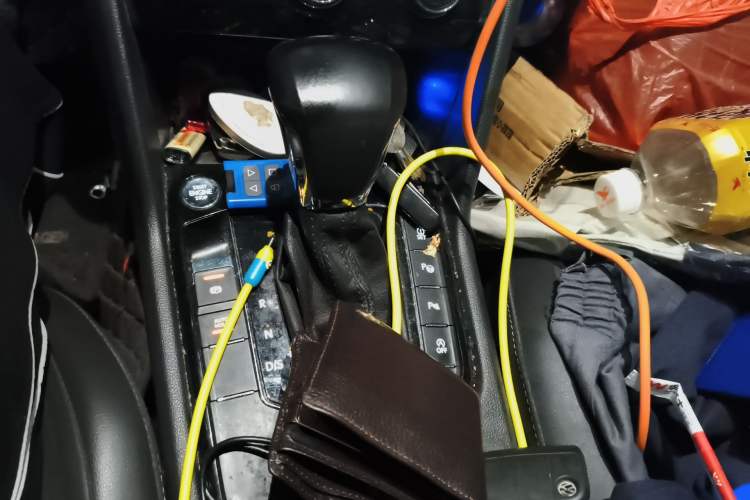 Used Volkswagen Tiguan L 2019 Revised 330TSI Automatic Two-Wheel Drive Smart & Luxury Edition China VI Standard Gear Lever