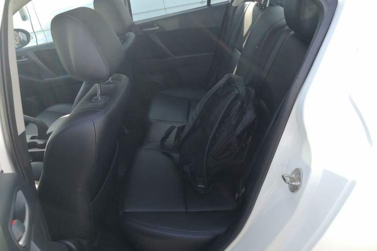 Used Mazda 3 2015 Sedan 1.6L Automatic Elite Model