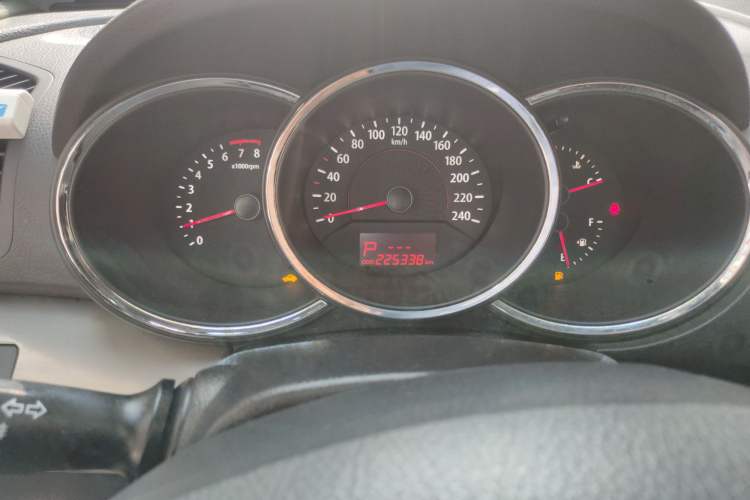 Used Kia Sorento 2012 2.4L Gasoline Comfort Edition
