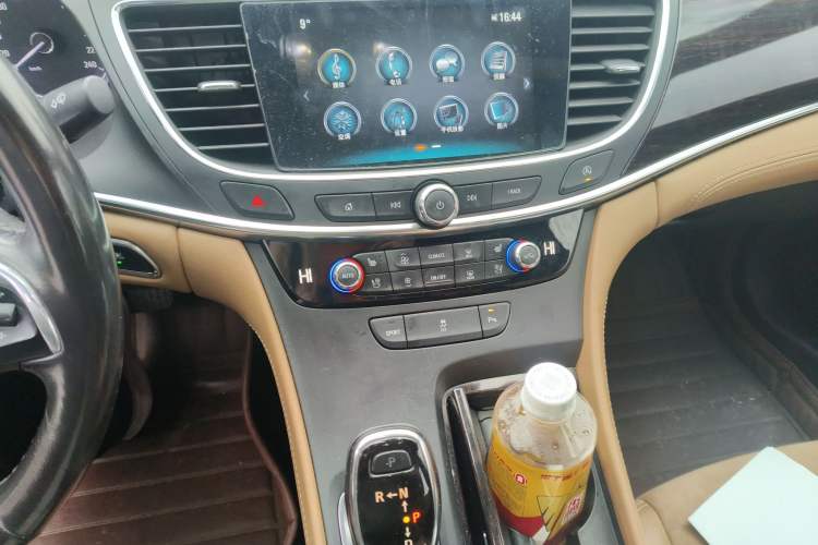 Used Buick LaCrosse 2018 20T Luxury Model
