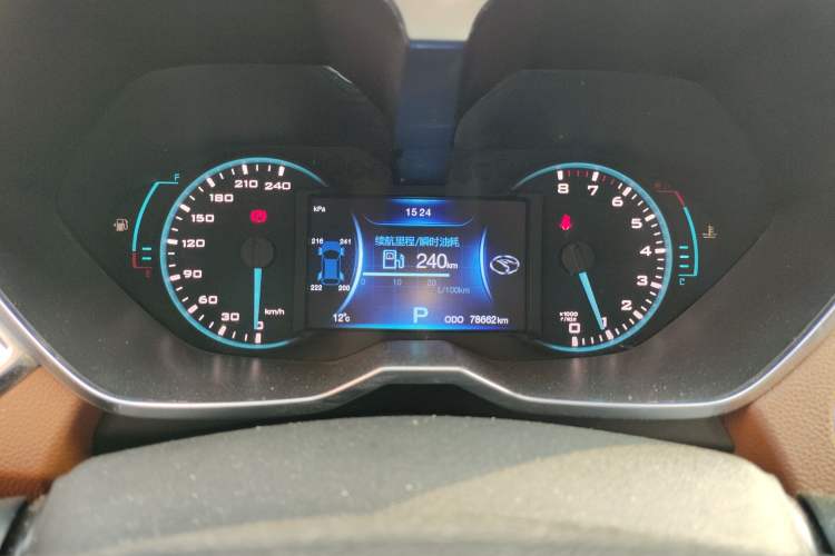 Used Soueast DX7 2017 1.5T Automatic White Rider Trim Instrument Cluster