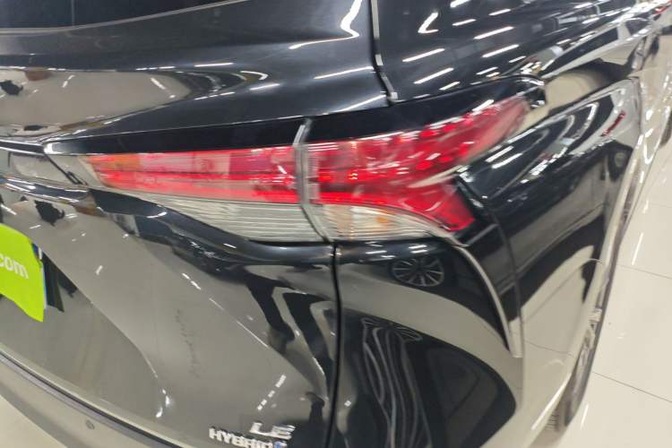 Used Toyota Sienna 2023 2.5L Hybrid Comfort Edition