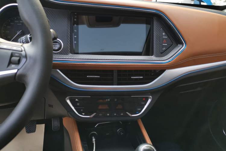 Used Zotye T300 2017 1.5L Manual Luxury Model
