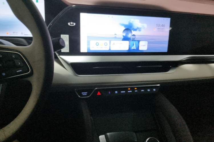 Used Geely Auto Monjaro L 2024 2.0TD High-Power Automatic Two-Wheel Drive Yunqi Version
