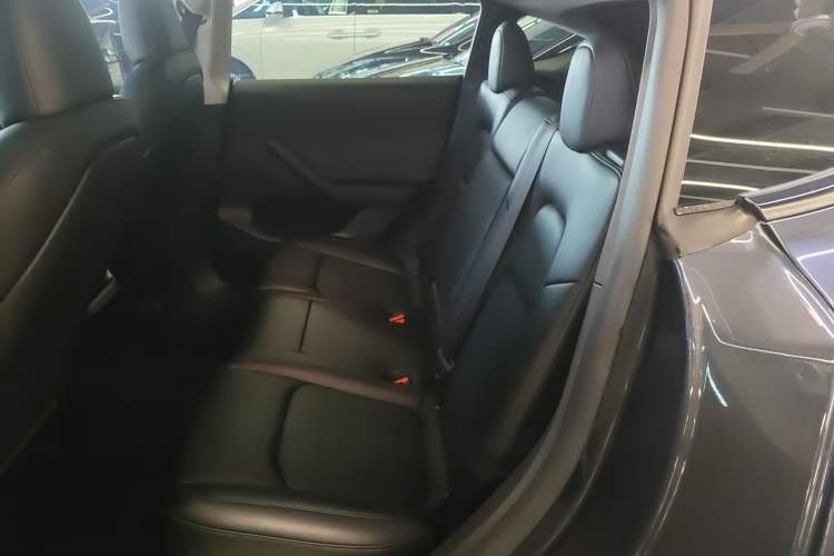 Used Tesla Model Y 2024 Rear-Wheel-Drive Version
