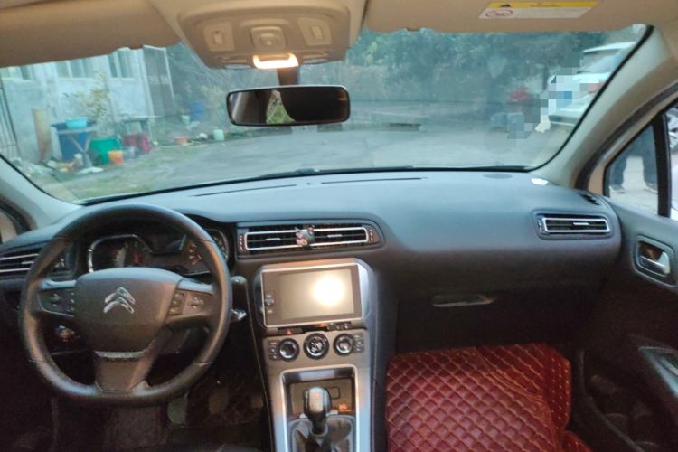 Used Citroen C4 Sega 2016 1.6L Manual Luxury Model
