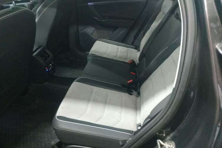 Used Volkswagen Tayron X 2020 330TSI Two-Wheel Drive Luxury Smart Connectivity Version