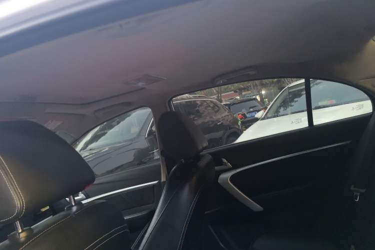 Used Geely Auto Emgrand 2017 Sedan Million Edition 1.5L Manual - Upward Version
