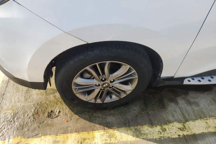 Used Hyundai ix35 2013 2.0L Automatic Two-Wheel Drive Smart GLS China V Standard
