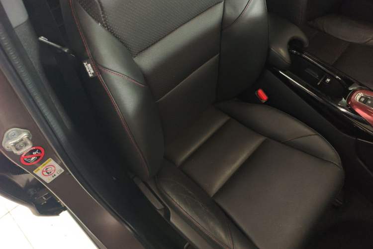 Used Honda XR-V 2015 1.8L VTi CVT Luxury Edition Right Front Seat