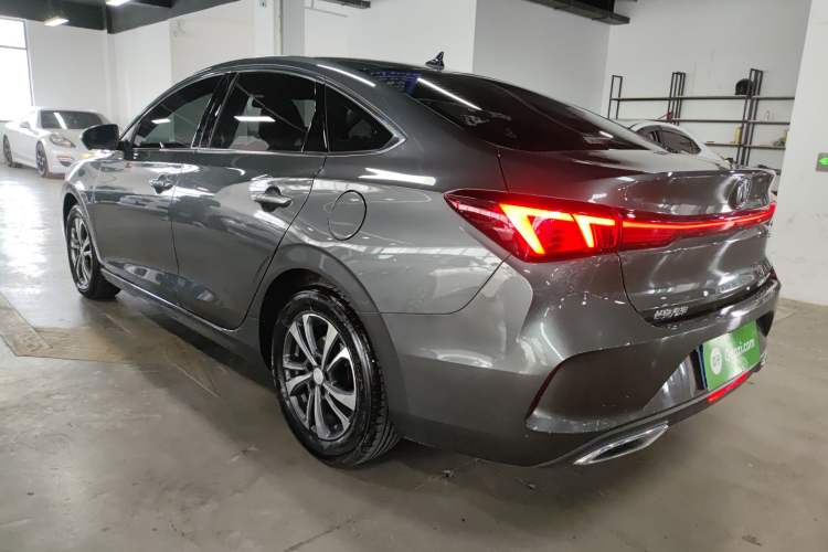 Used CHANGAN Eado 2023 Changan Edition PLUS Blue Whale NE 1.4T GDI DCT Prestige Version
