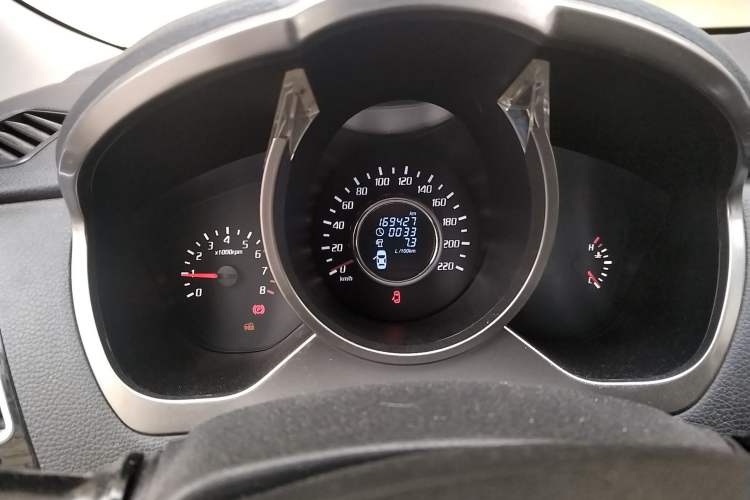 Used Huatai Santa Fe 2015 1.5T Gasoline Manual Two-Wheel Drive Luxury Model Instrument Cluster